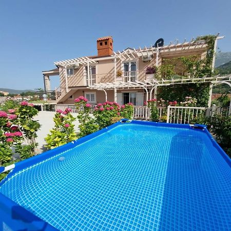 Apartments Popadic With Parking Herceg Novi Exterior foto