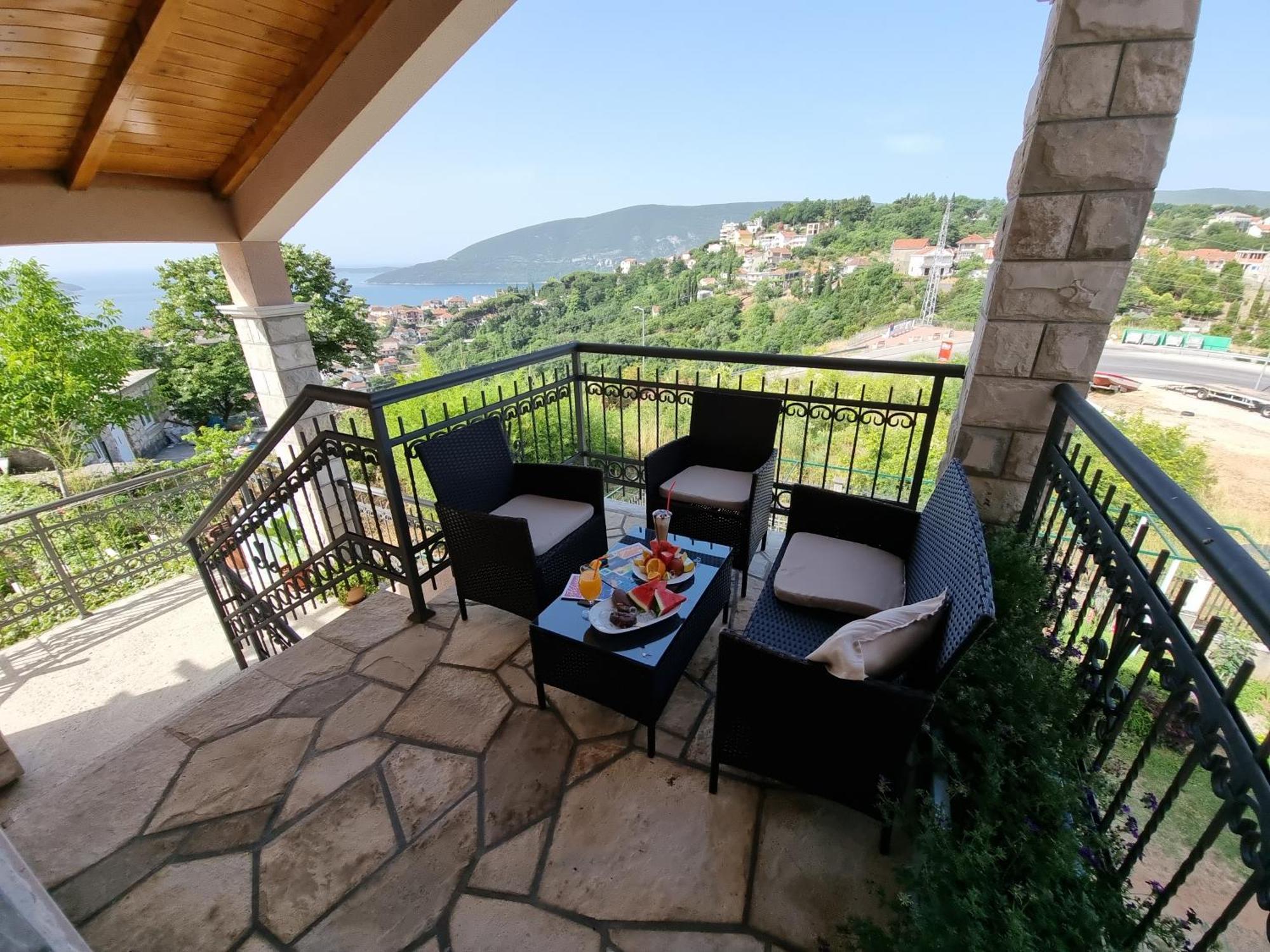 Apartments Popadic With Parking Herceg Novi Zimmer foto